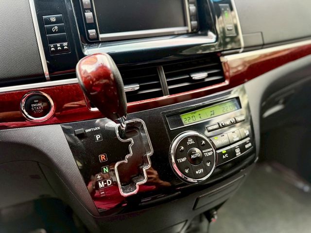 TOYOTA豐田 PREVIA  第5張相片