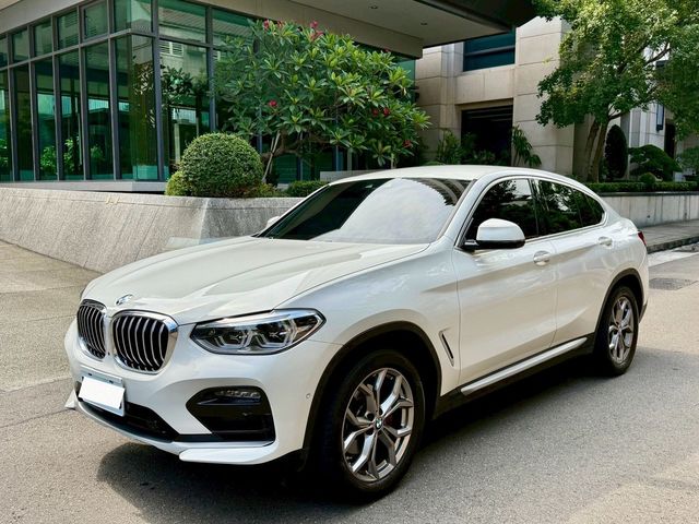 BMW寶馬 X4 XDRIVE20I  第1張相片
