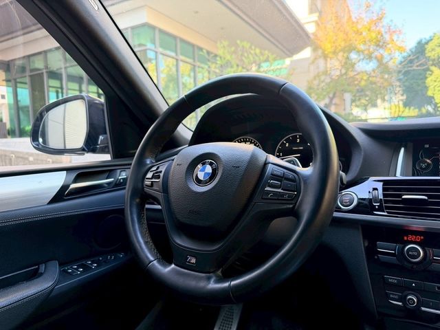 BMW寶馬 X4 XDRIVE30D  第8張相片