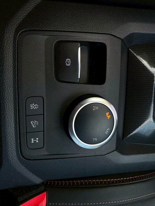 VOLKSWAGEN福斯 AMAROK  第13張相片