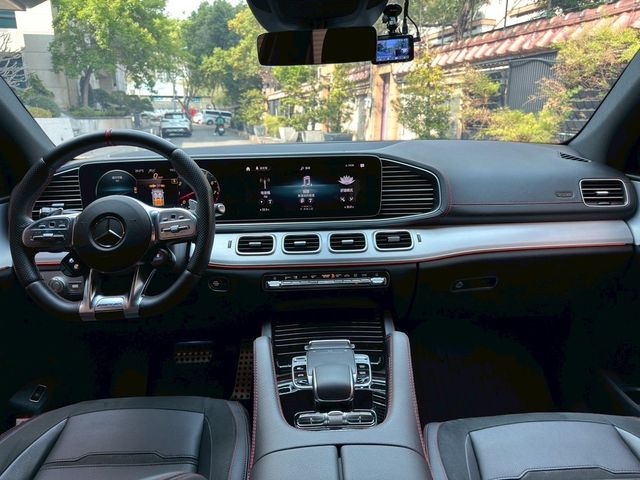 M-BENZ賓士 GLE COUPE  第10張相片