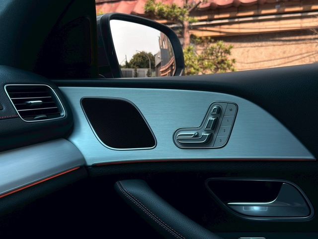 M-BENZ賓士 GLE COUPE  第16張相片