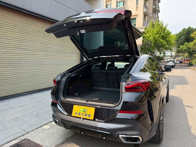 BMW寶馬 X6  第7張相片