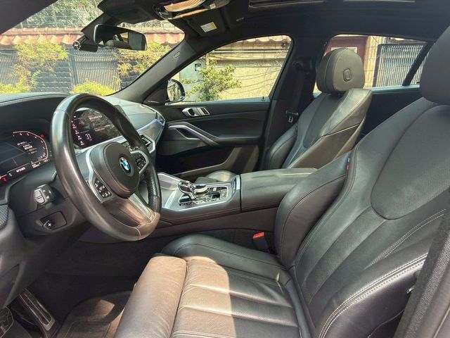 BMW寶馬 X6  第13張相片