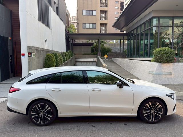 M-BENZ賓士 CLA200 SHOOTING BRAKE  第5張相片