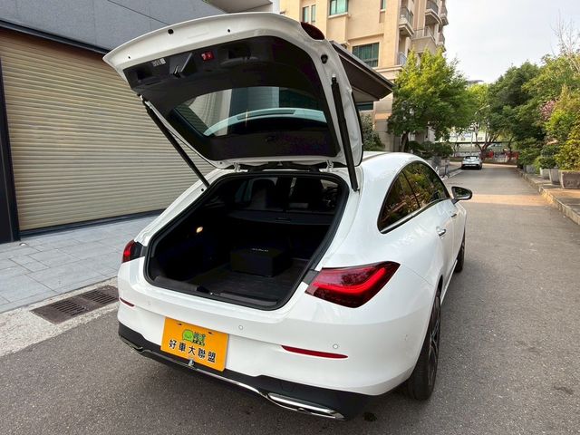 M-BENZ賓士 CLA200 SHOOTING BRAKE  第7張相片