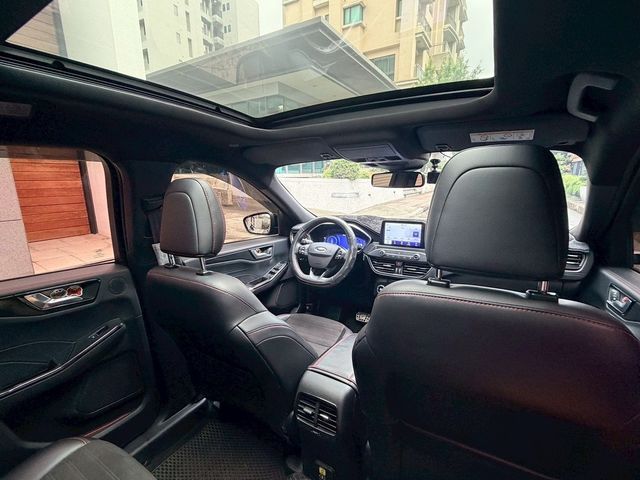 FORD福特 KUGA  第10張相片