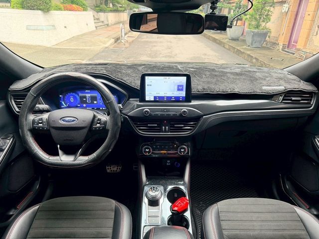 FORD福特 KUGA  第11張相片