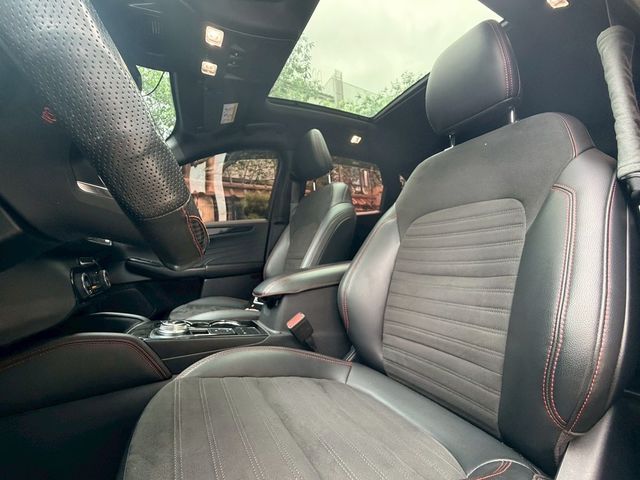 FORD福特 KUGA  第17張相片