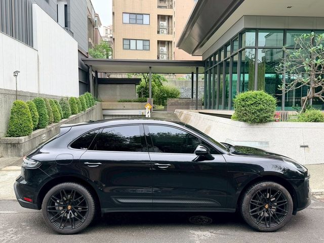 PORSCHE保時捷 MACAN  第5張相片