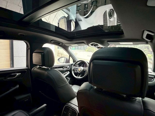 PORSCHE保時捷 MACAN  第10張相片