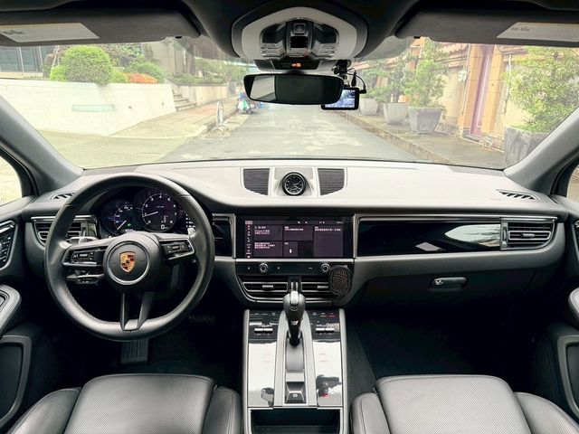 PORSCHE保時捷 MACAN  第12張相片