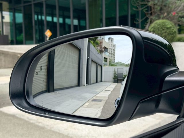 HYUNDAI現代 KONA  第10張相片