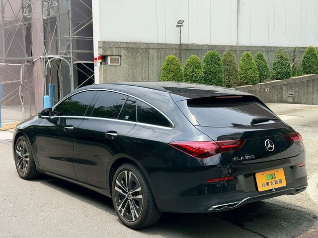 M-BENZ賓士 CLA200 SHOOTING BRAKE  第3張相片