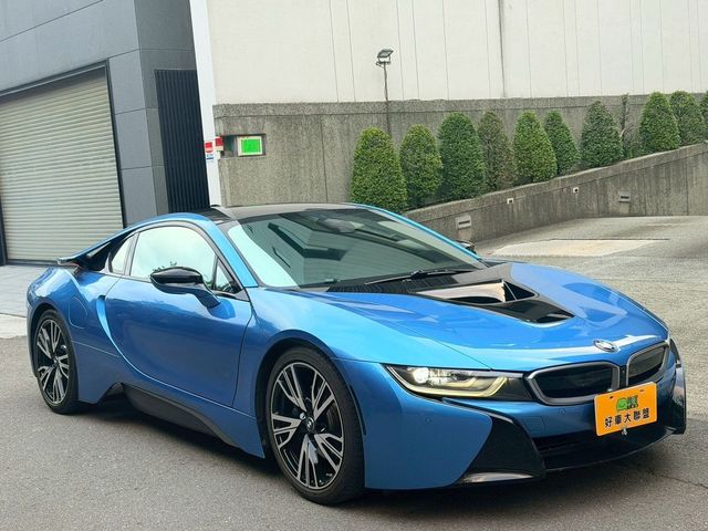 BMW寶馬 I8  第7張相片