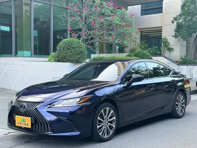 LEXUS凌志 ES300H  第1張相片