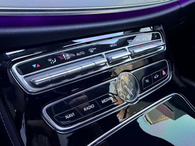 M-BENZ賓士 E200 COUPE  第11張相片