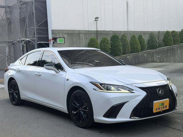 LEXUS凌志 ES300H  第4張相片