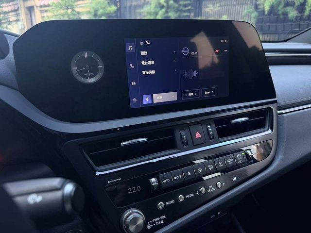 LEXUS凌志 ES300H  第15張相片