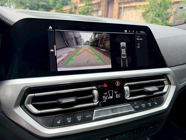 BMW寶馬 330I  第12張相片