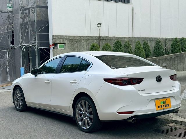 MAZDA馬自達 MAZDA 3  第2張相片