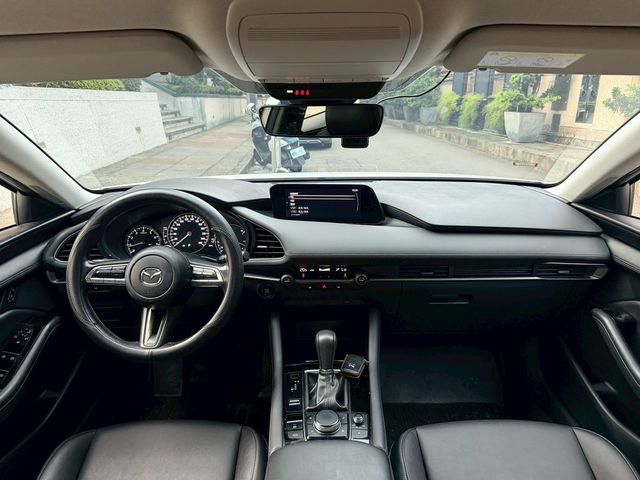 MAZDA馬自達 MAZDA 3  第9張相片
