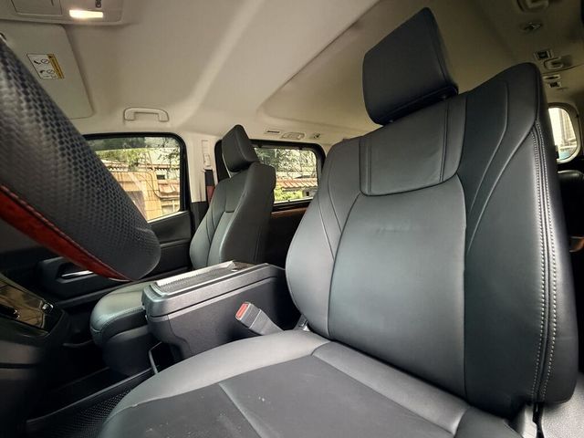 TOYOTA豐田 GRANVIA  第10張相片