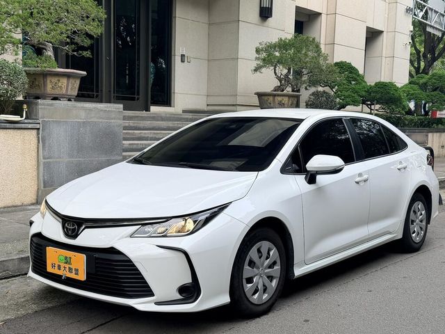 TOYOTA豐田 ALTIS  第1張相片