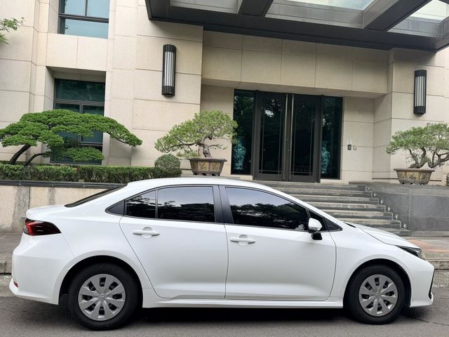 TOYOTA豐田 ALTIS  第5張相片