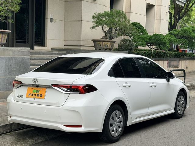 TOYOTA豐田 ALTIS  第6張相片