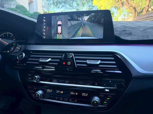 BMW寶馬 530I  第12張相片