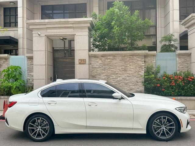 BMW寶馬 330I  第3張相片