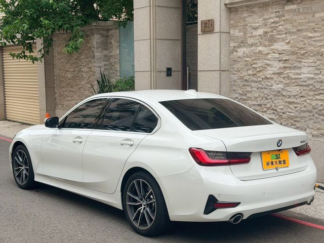 BMW寶馬 330I  第4張相片