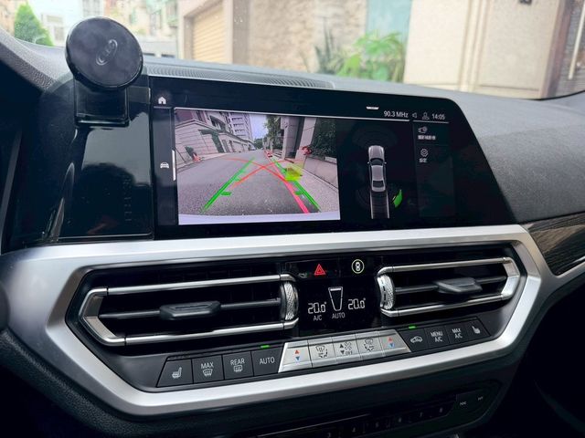 BMW寶馬 330I  第11張相片