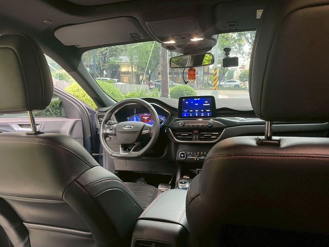 FORD福特 KUGA  第10張相片
