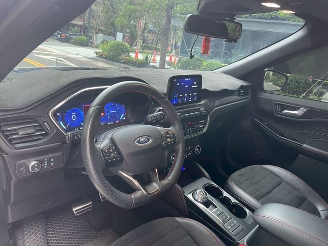 FORD福特 KUGA  第11張相片