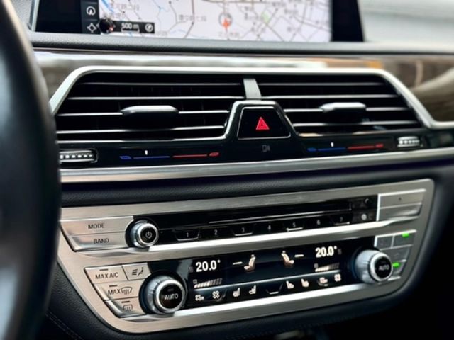 BMW寶馬 730D  第11張相片