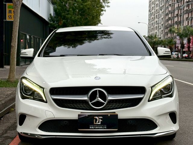 M-BENZ賓士 CLA200  第2張相片