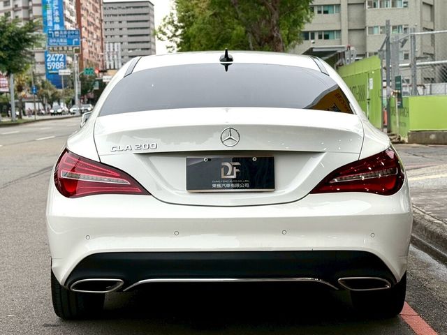 M-BENZ賓士 CLA200  第5張相片