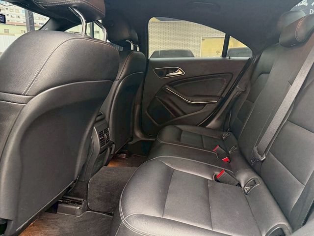 M-BENZ賓士 CLA200  第11張相片