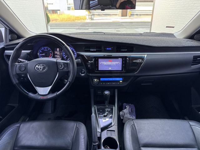 TOYOTA豐田 ALTIS  第5張相片