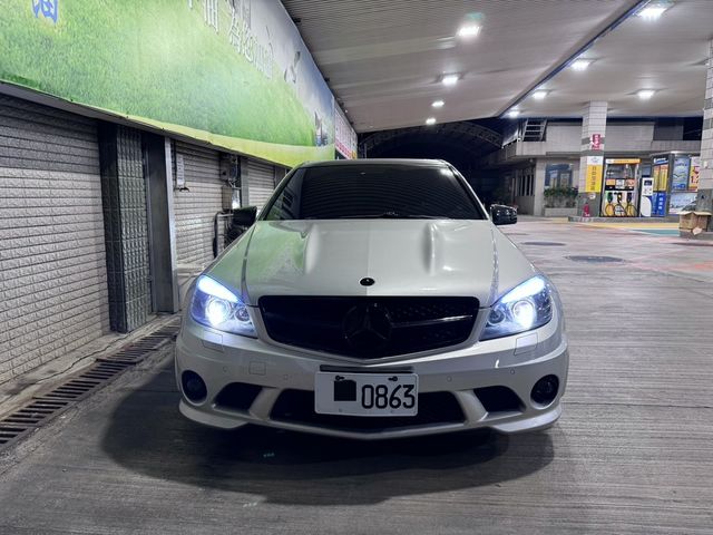 M-BENZ賓士 C63 AMG  第2張相片