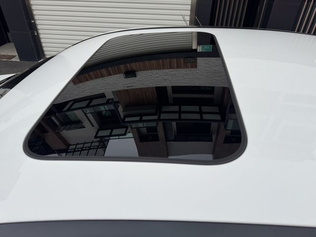 M-BENZ賓士 E300  第7張相片