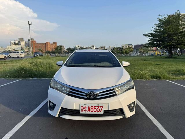 TOYOTA豐田 ALTIS  第2張相片