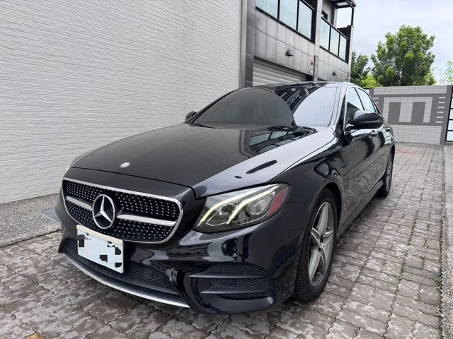 M-BENZ賓士 E300  第1張相片
