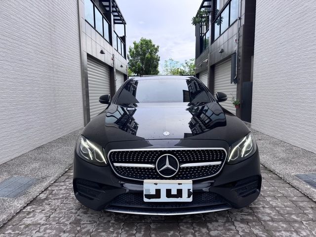M-BENZ賓士 E300  第2張相片