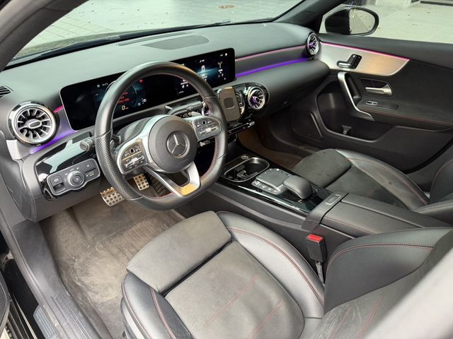 M-BENZ賓士 A180  第5張相片