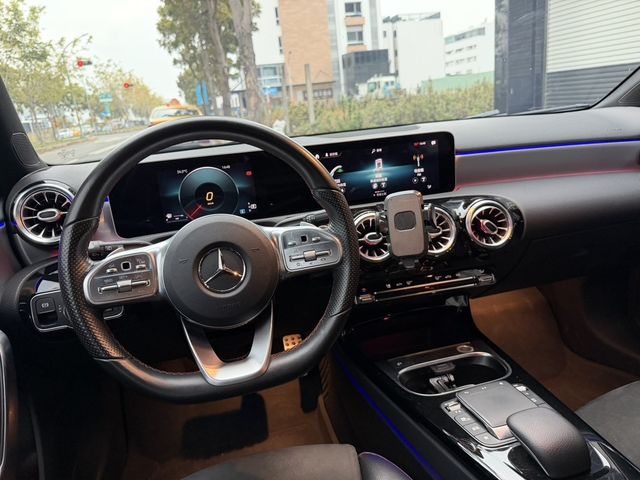 M-BENZ賓士 A180  第12張相片