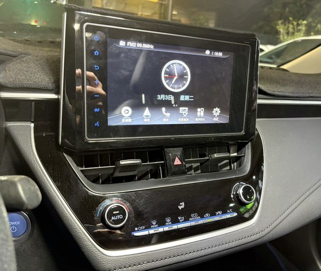 TOYOTA豐田 COROLLA ALTIS HYBRID  第5張相片