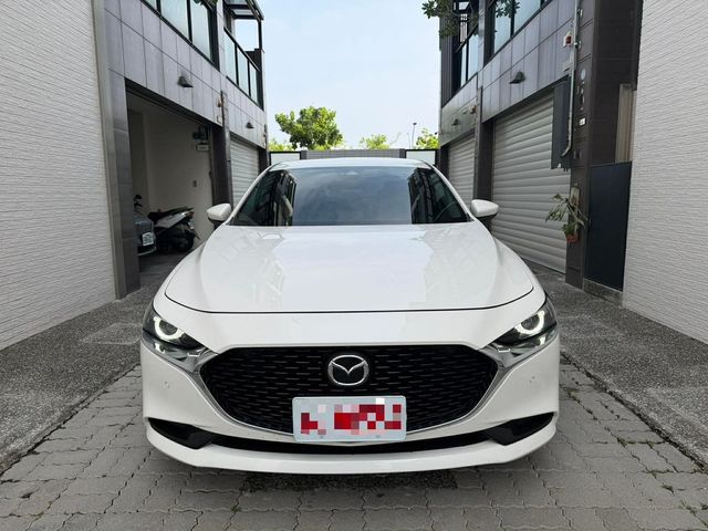 MAZDA馬自達 MAZDA 3  第2張相片